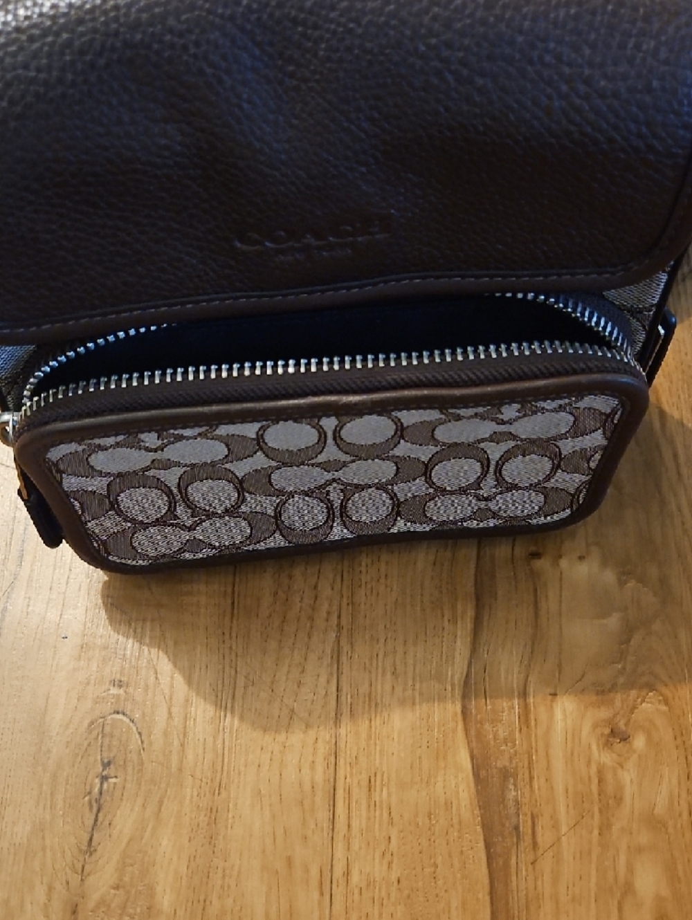 Coach Brown Signature Messenger Crossbody Bag With Matching Card Wallet! - Picture 4 of 9